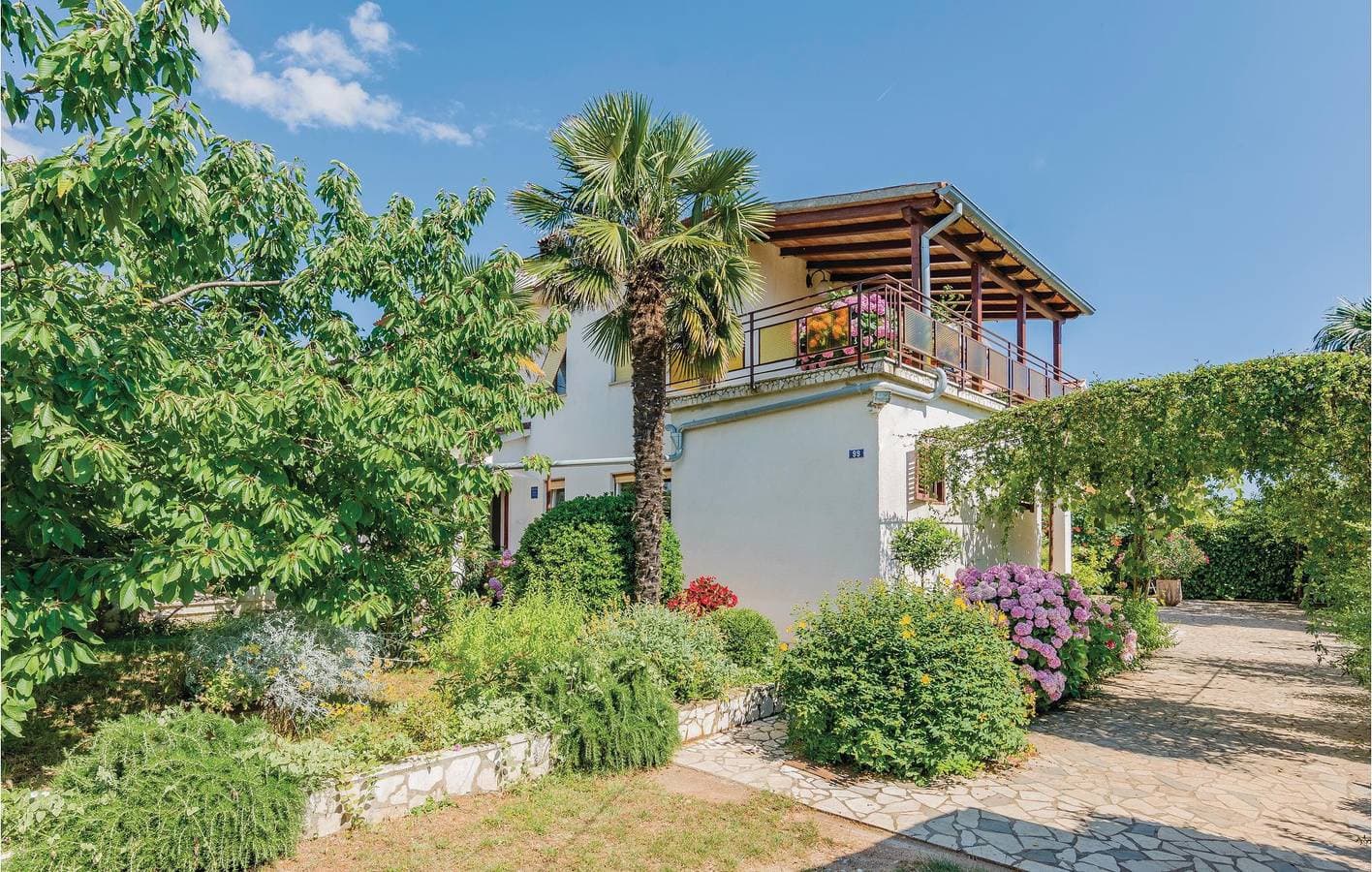 Charmantes Apartment mit WLAN und Terrasse in der Nähe der schönsten Orte von Vodnjan 1
