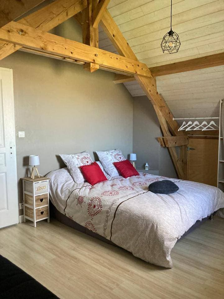Foto 11 von 28: Three-Bedroom House