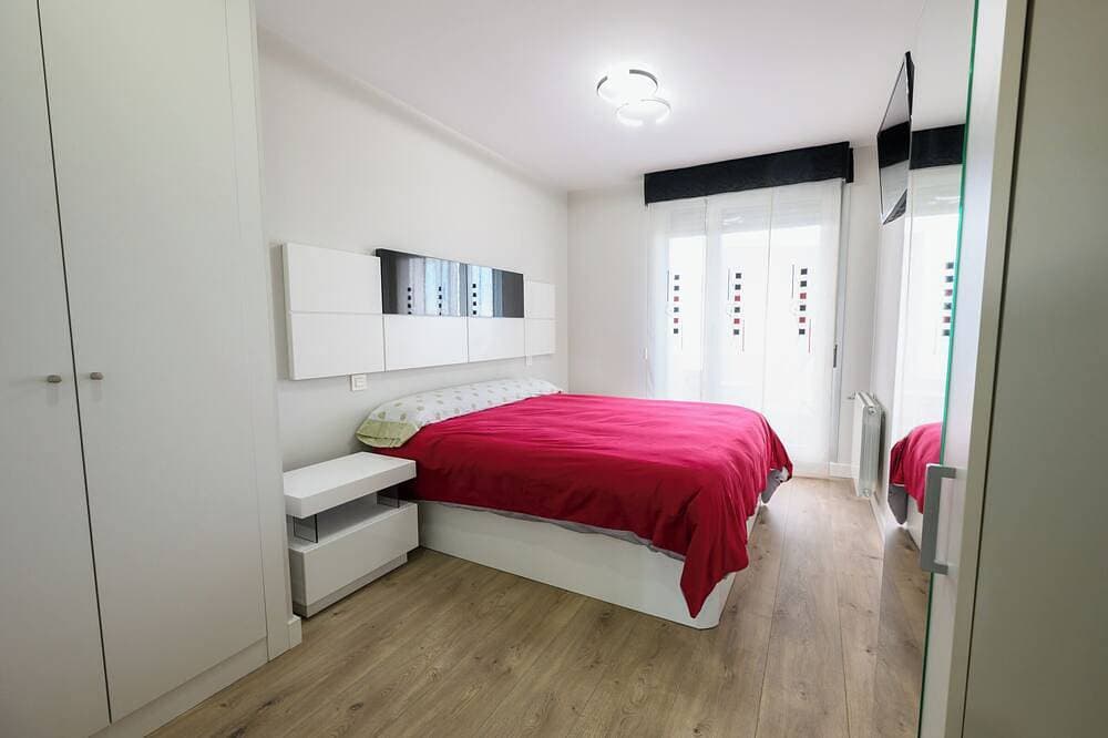 Foto 2 von 30: Apartamento Cervantino - Alcalá de Henares