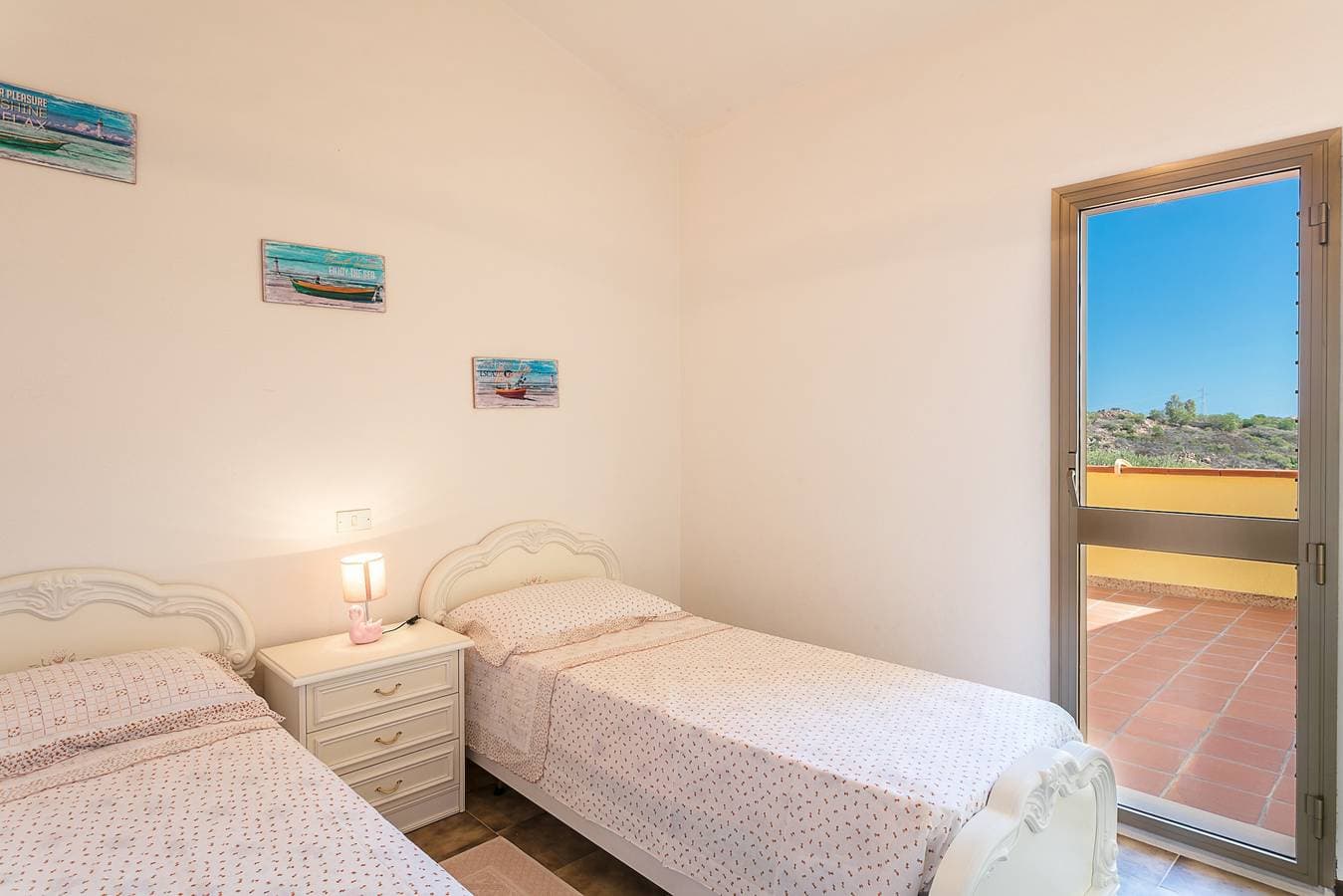 Foto 13 von 23: Ferienwohnung "Casa Marianna" mit Blick auf das Meer und die Berge, Balkon