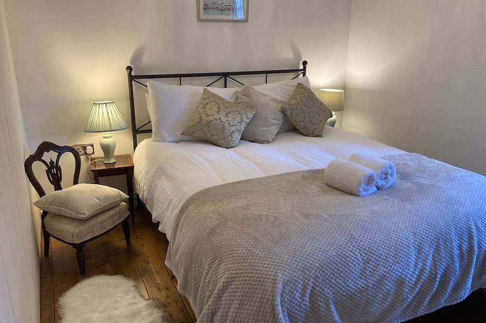 Mill Villa: stunning 4 bed retreat 5 mins from Pakefield’s beautiful sandy beach 1