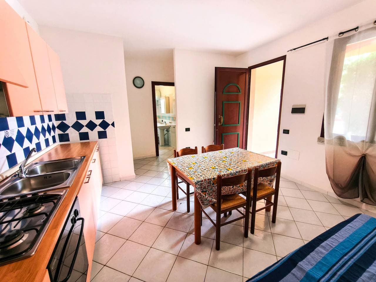 Foto 9 von 30: Apartment mit Pool und privatem Parkplatz