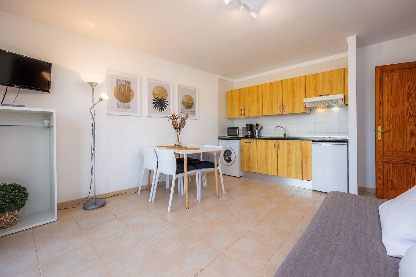 Foto 10 von 27: Ferienwohnung 'Perleta' mit Meerblick, WLAN und Klimaanlage