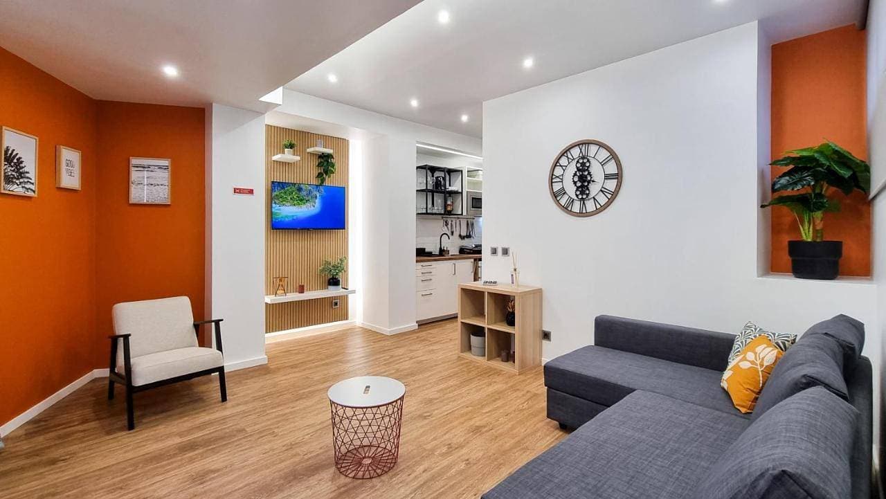 The Jolie - Apartments by the Ocean, with Free Parking 1