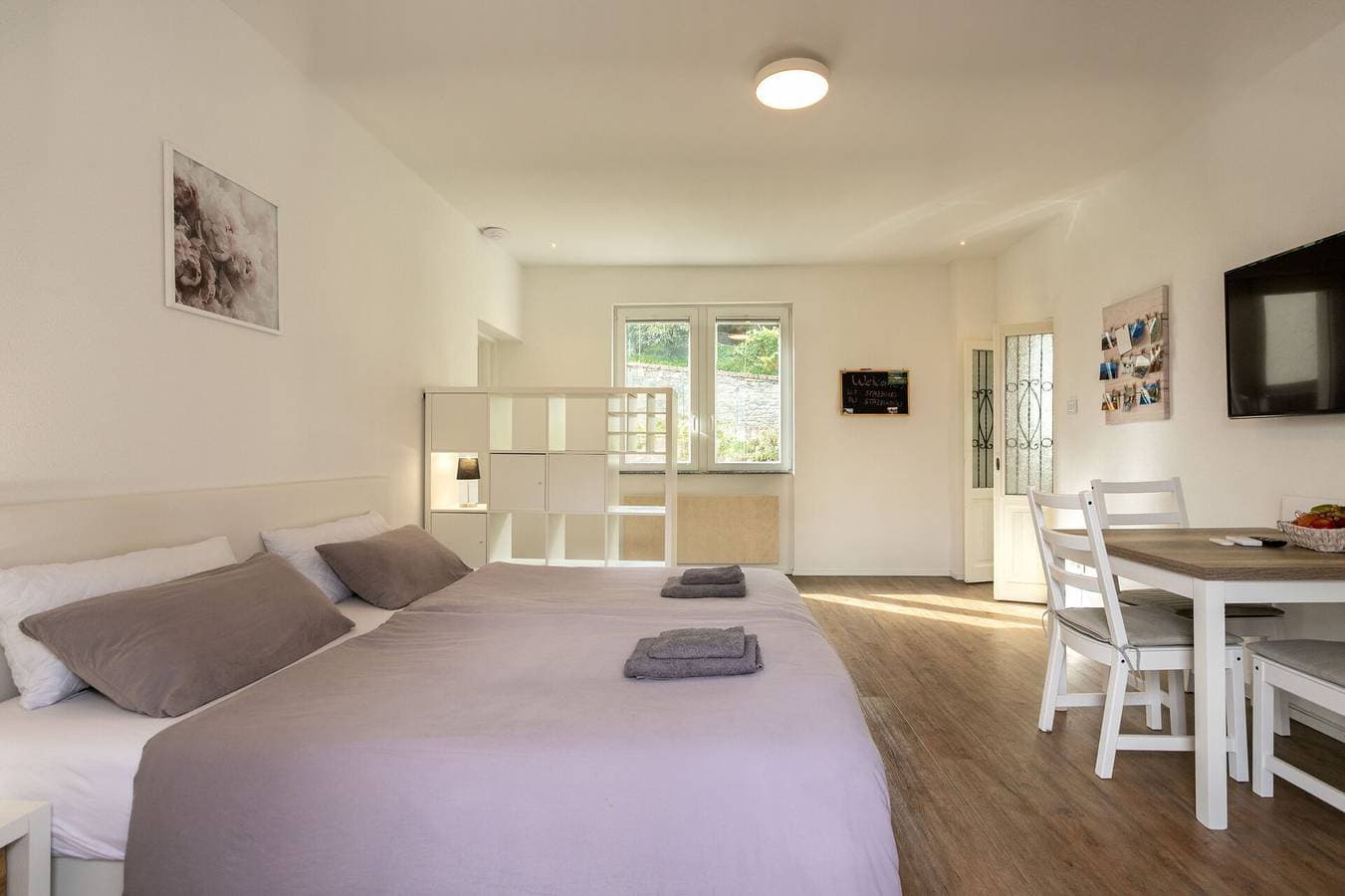 Foto 5 von 24: Ferienwohnung für 2 Personen mit Seeblick