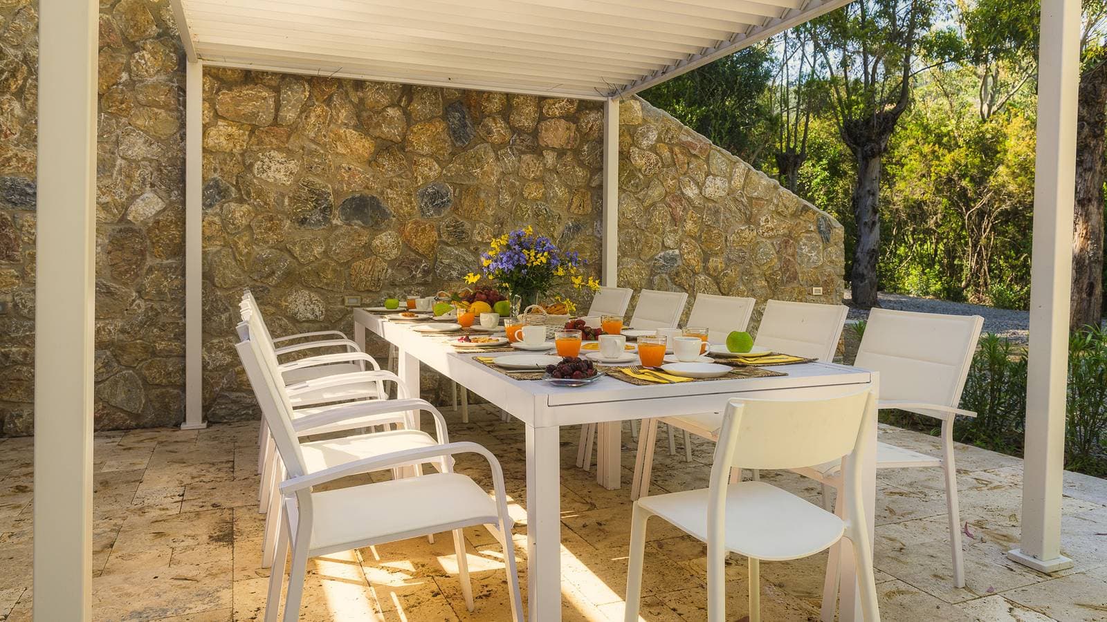 Foto 2 von 50: Villa für 12 Personen mit Garten