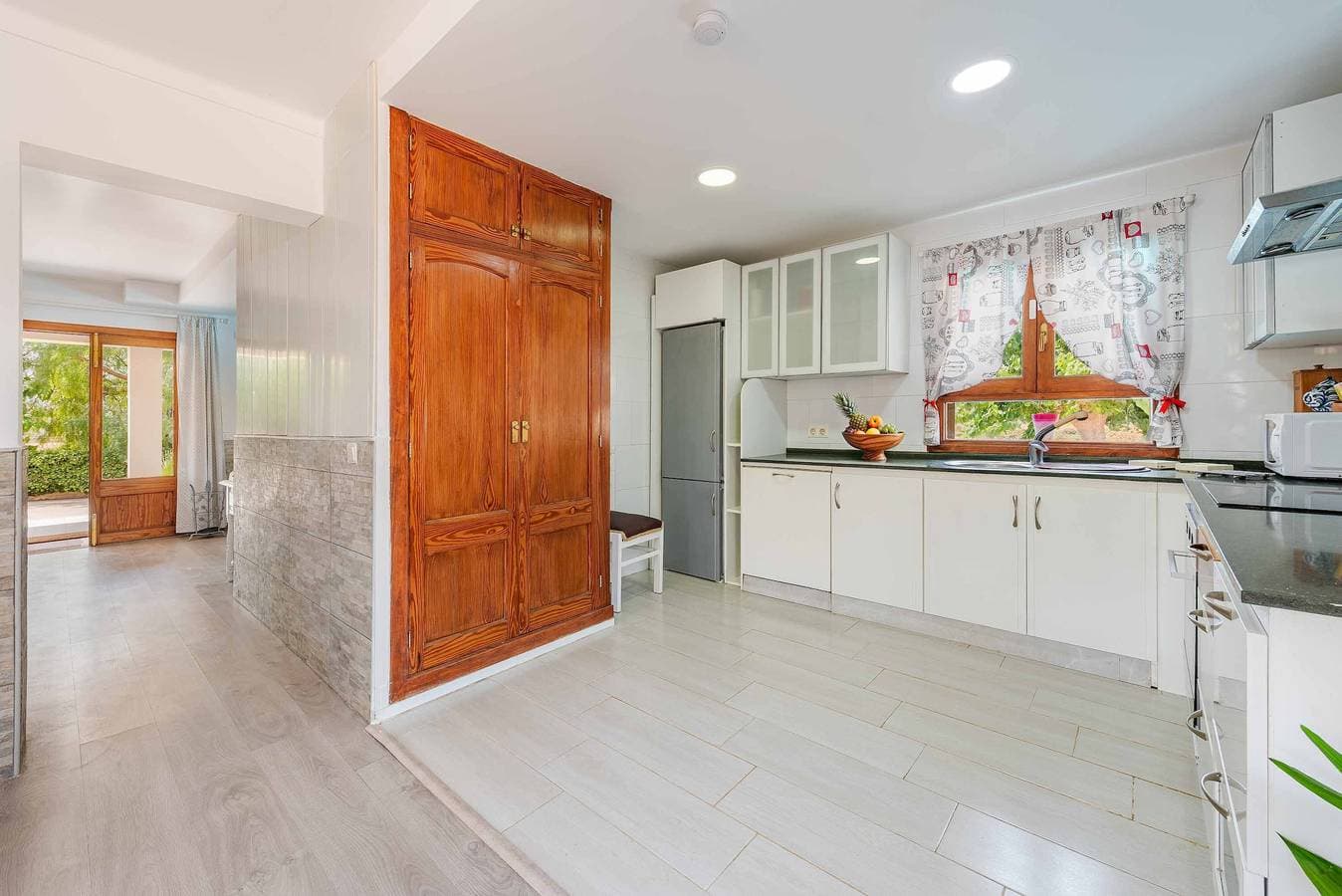 Foto 13 von 23: Villa für 4 Personen mit Balkon