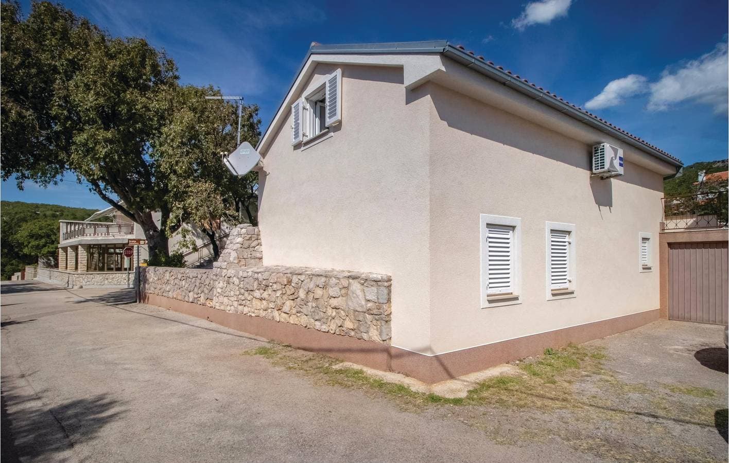 Foto 3 von 22: Gemütliche 1-Zimmer-Wohnung mit Terrasse, in der Nähe der Küste und des Stadtzentrums