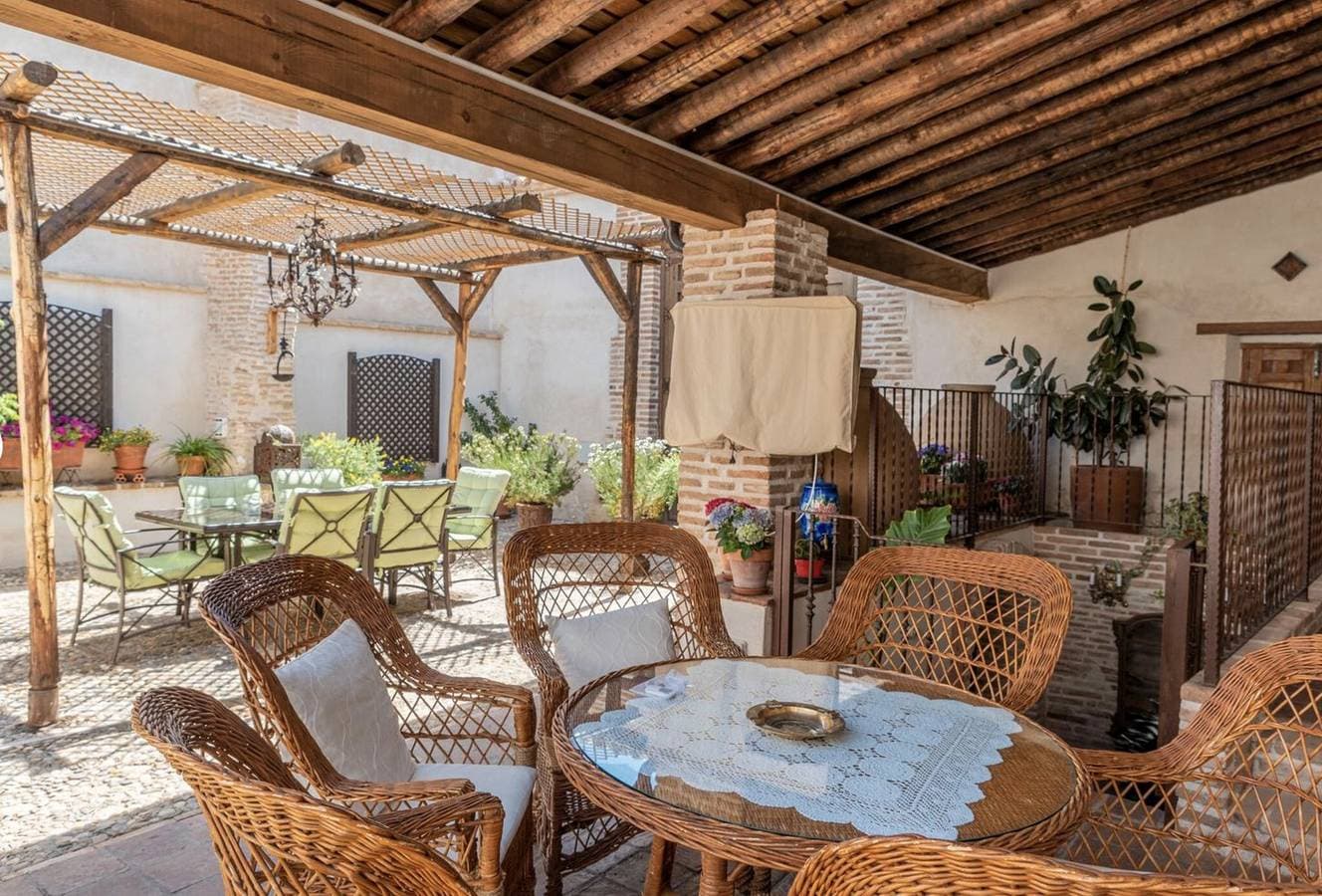 Foto 10 von 15: Zimmer 'Mencía' mit Gemeinschaftspool, Gemeinschaftsterrasse und Wi-Fi