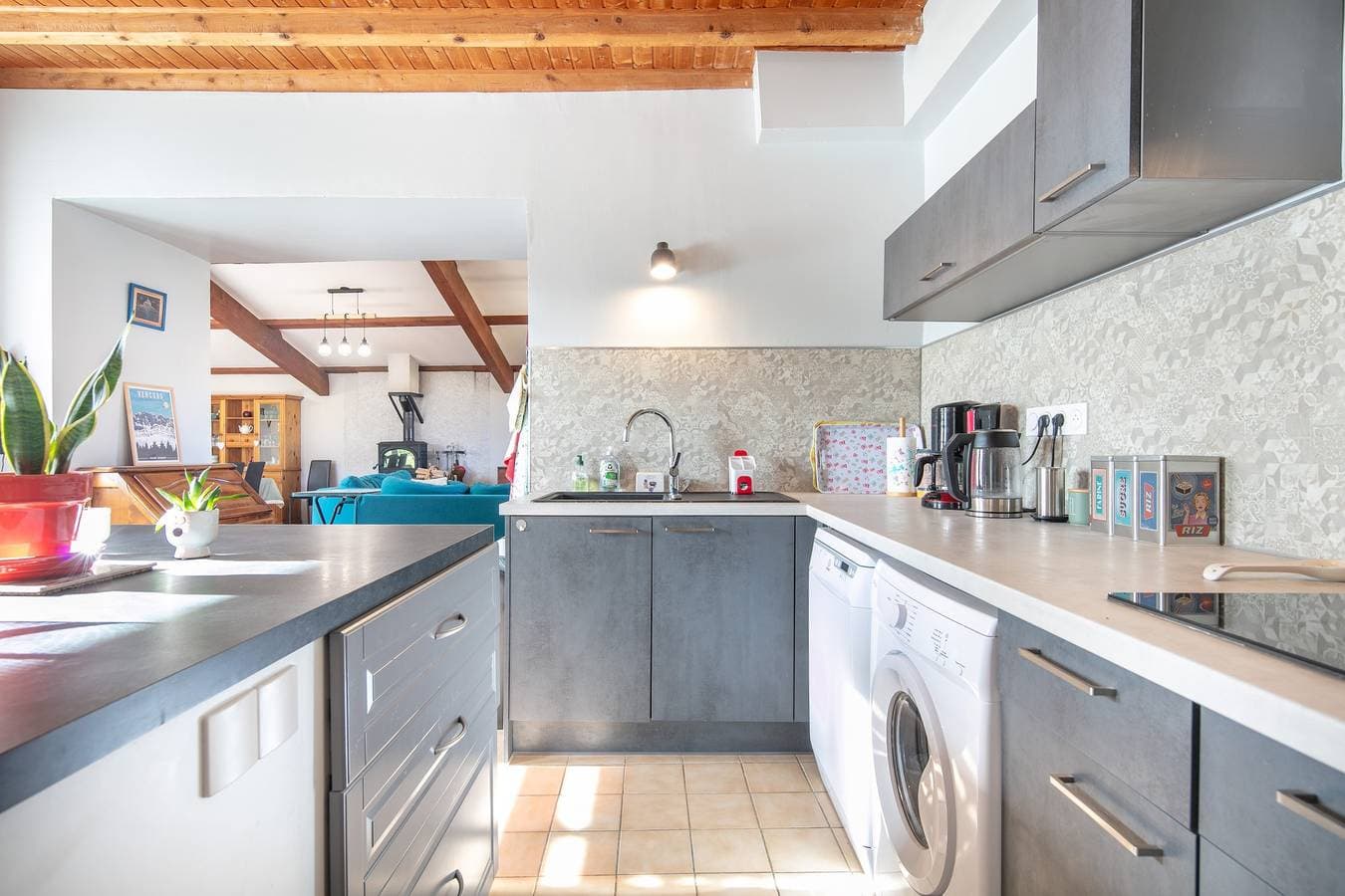 Foto 7 von 12: Ferienwohnung für 6 Personen mit Terrasse