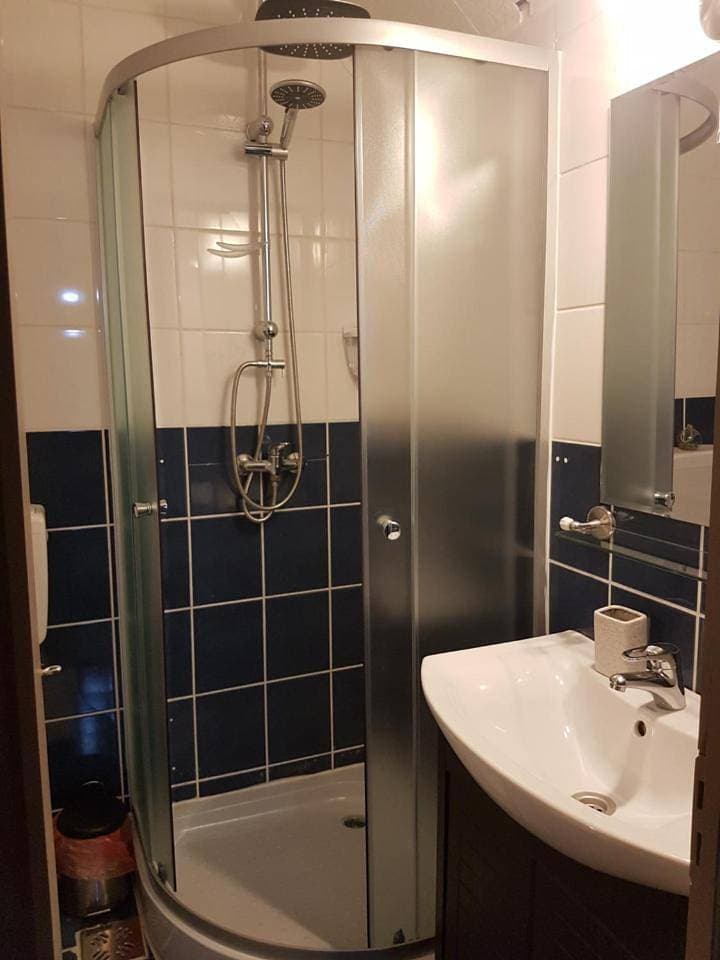 Foto 7 von 29: Double Room with Private Bathroom