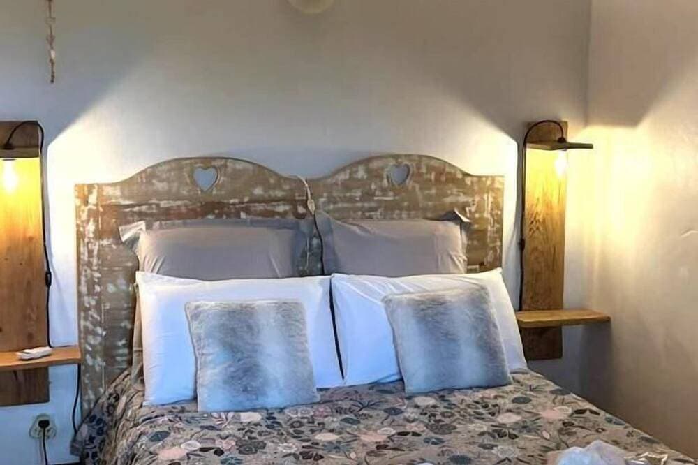 Foto 2 von 25: Provencal house with private pool sleeps 4
