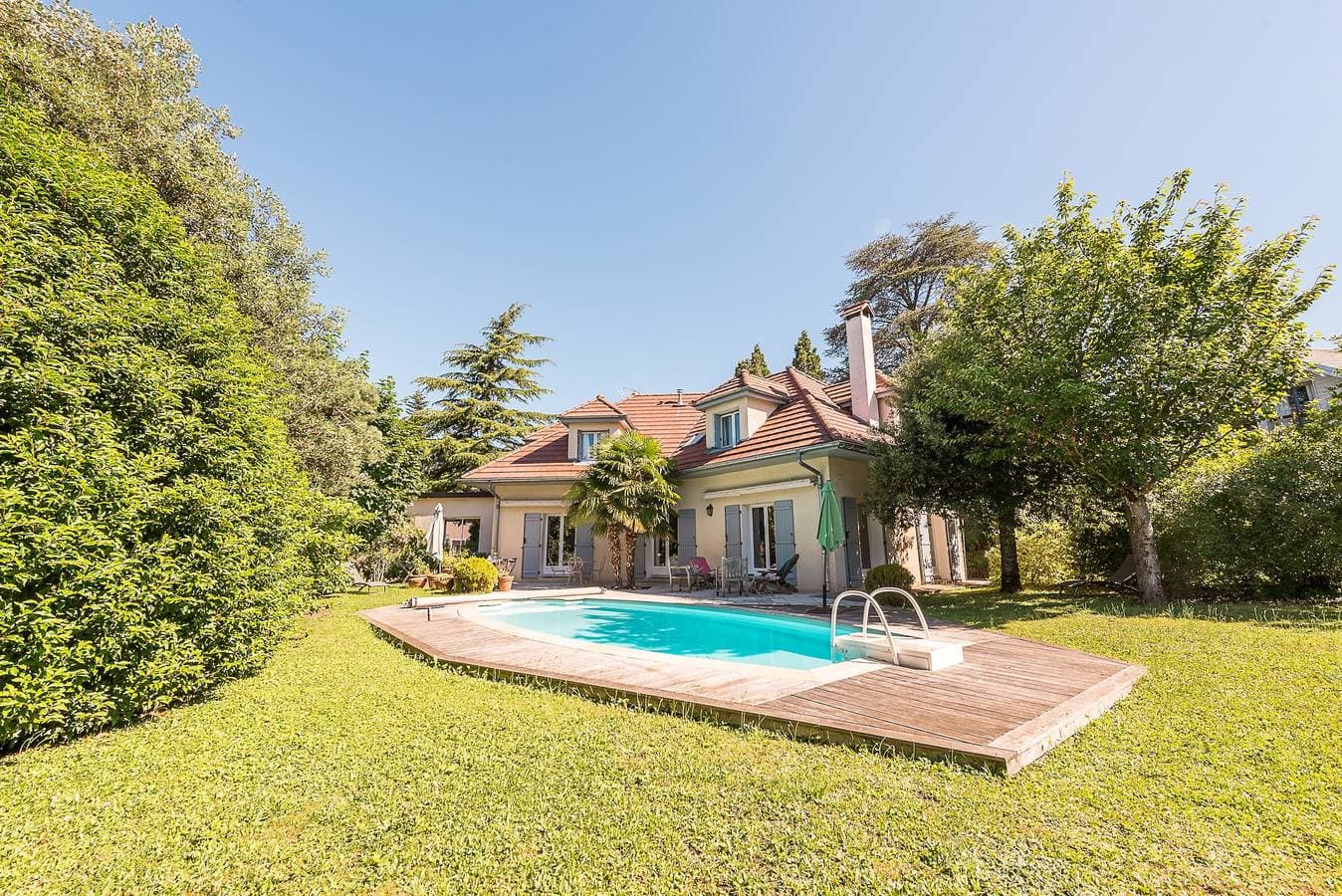 Foto 10 von 33: Villa für 12 Personen mit Pool
