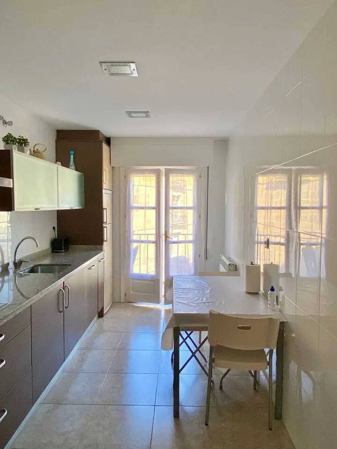Foto 12 von 34: Elegante Wohnung in Briones, 100 qm, mit Terrasse und Parkplatz