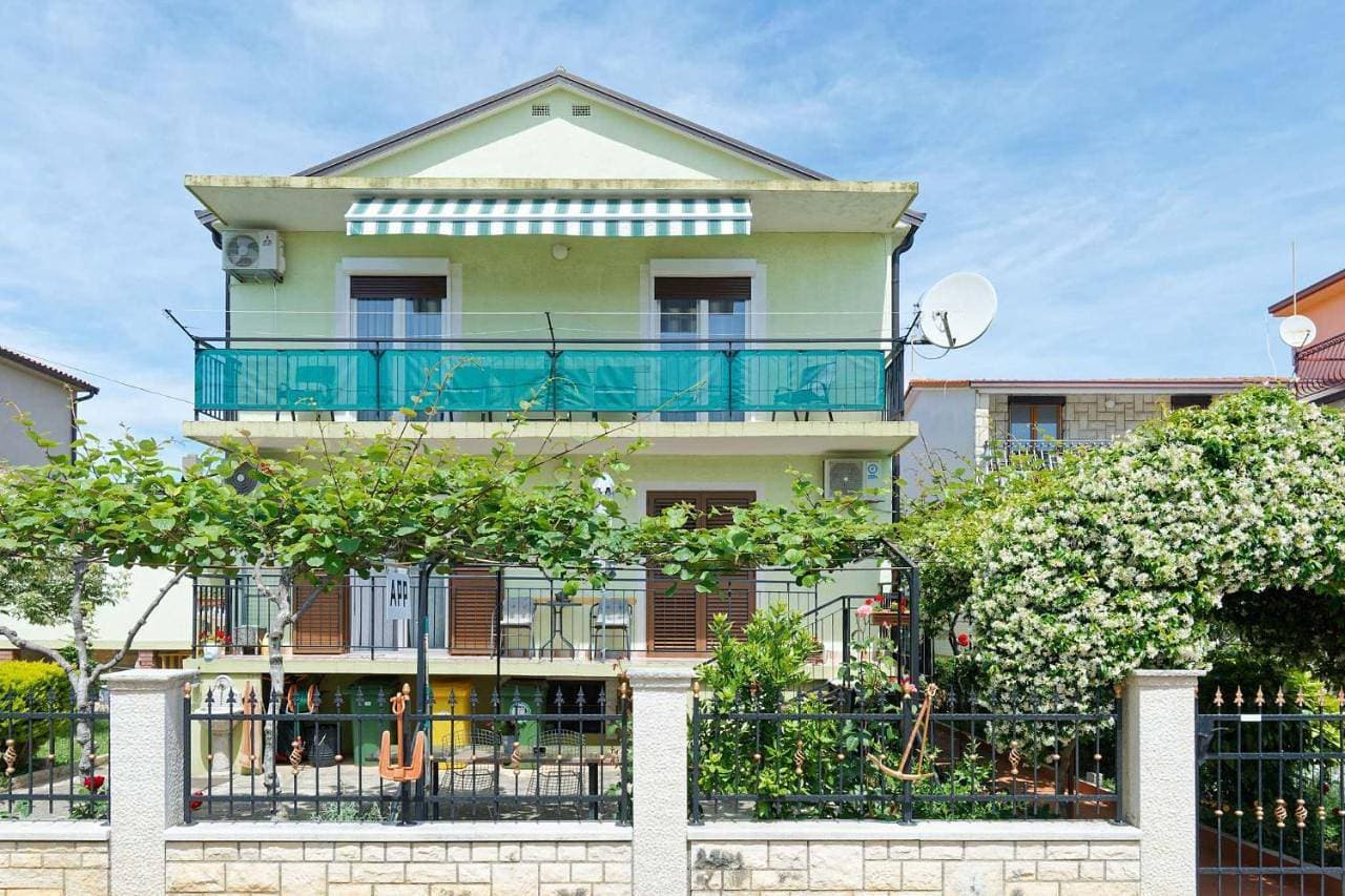 Apartments Grassi by Rent Istria 1