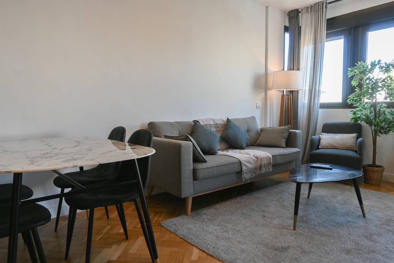 Foto 4 von 32: M Bonito apartamento de dos dormitorios a