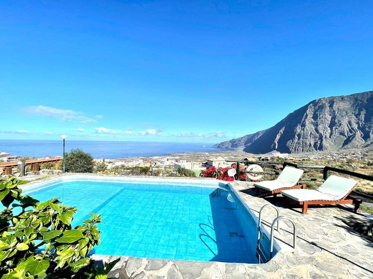 Apartment in rural house with Wifi and ocean view and pool 1