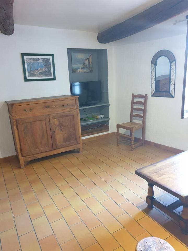 Foto 10 von 23: Two-Bedroom Apartment