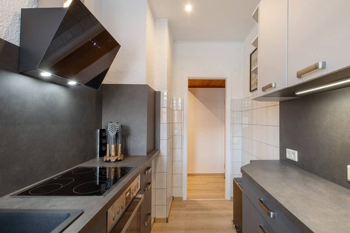 Foto 9 von 21: Ferienwohnung 'San Marino 3' mit Seeblick, Balkon und Wi-Fi