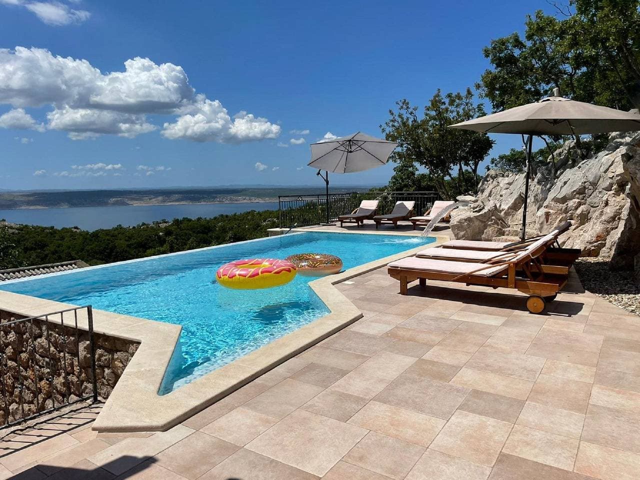 Ferienhaus in Starigrad mit Meerblick 1