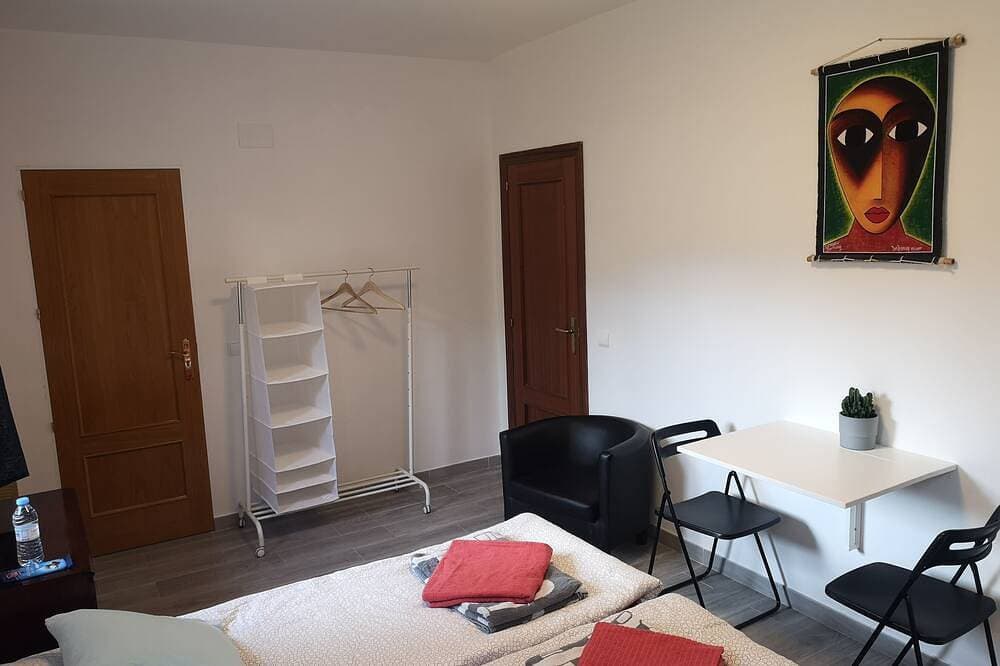 Foto 5 von 30: Grüne Madrid Wohnung in Villa