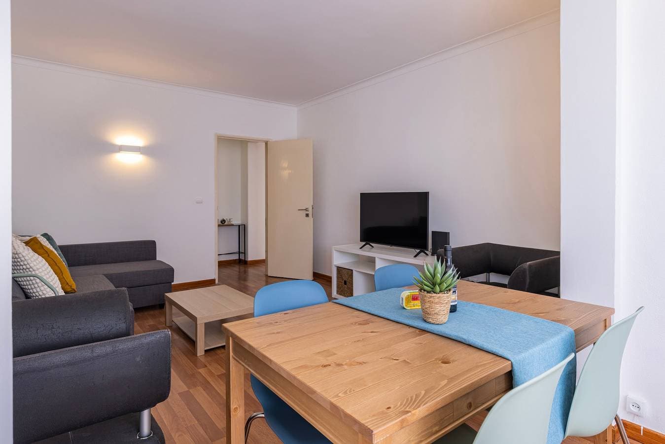 Foto 12 von 35: Ferienwohnung 'Lisbon Oceanside' mit Strandnähe