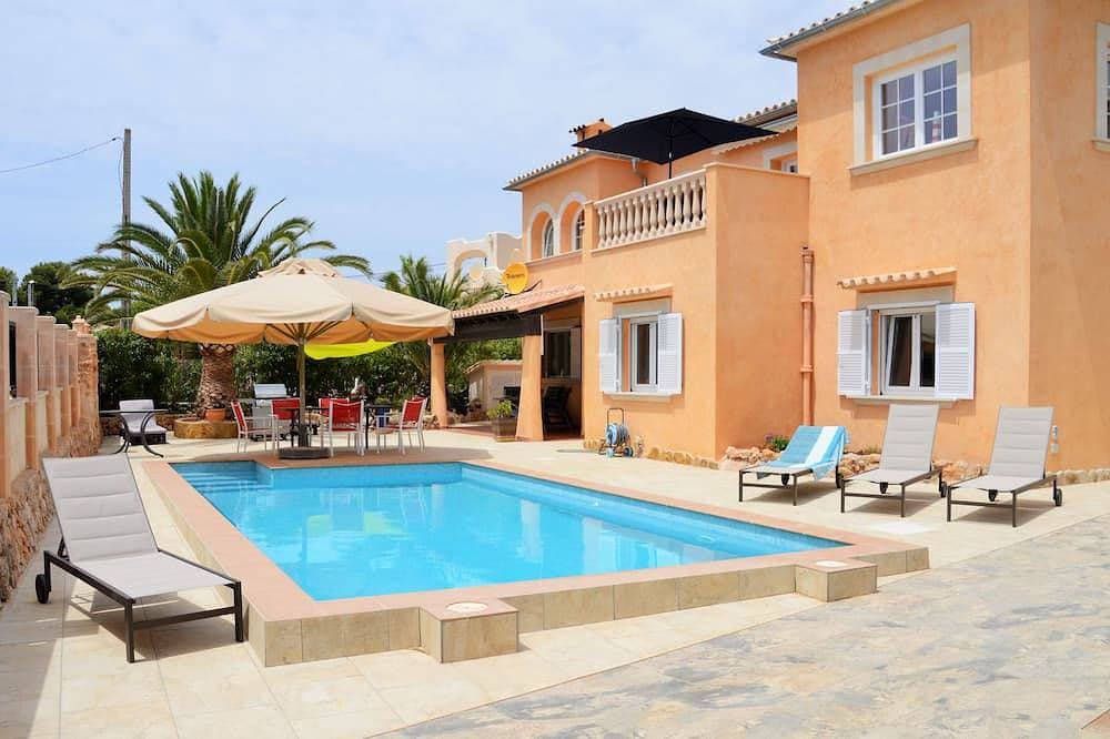 Ferienhaus mit Pool  am Meer mit 4 Schlafzimmern für 7 Personen  WIFI Frei 1