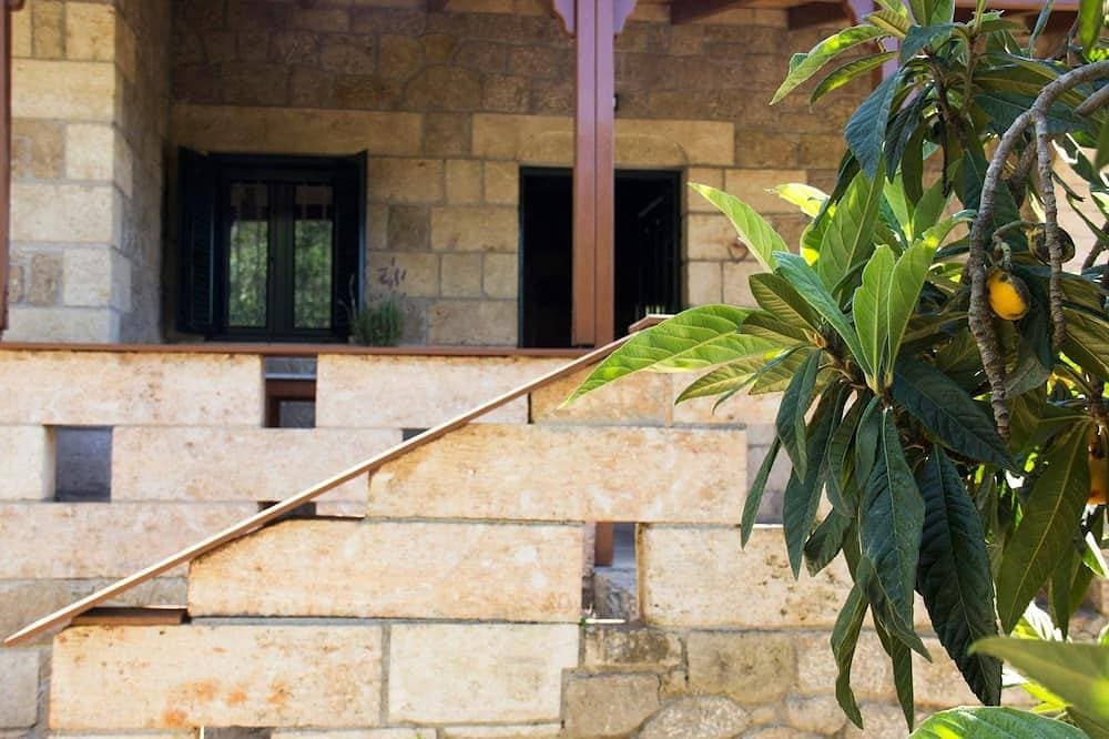 Foto 9 von 15: Traditionelles Ferienhaus in der Ruhe des Olivenhains