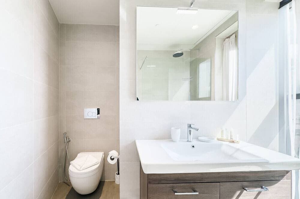 Foto 6 von 30: Mercury Tower Superb 1Br w/Rooftop Pool by ArcoCollection