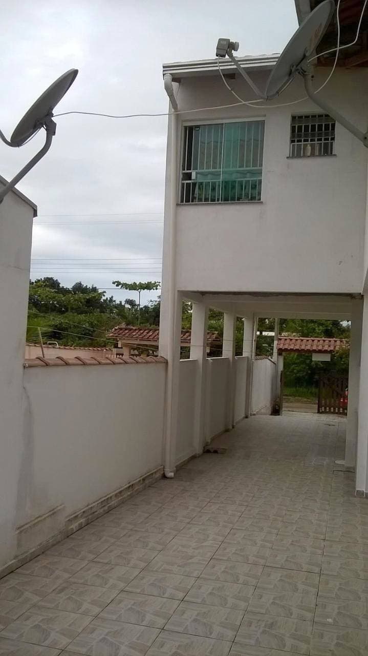 Foto 4 von 6: Three-Bedroom House