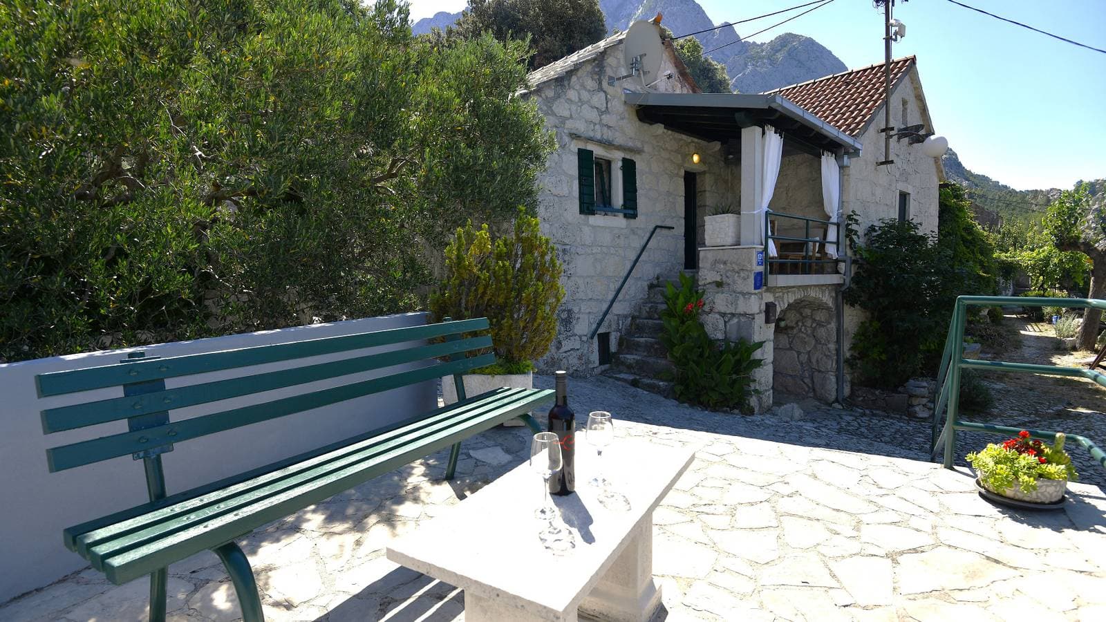 Foto 12 von 35: Holiday Home Volat -Baška Voda by Villas Guide