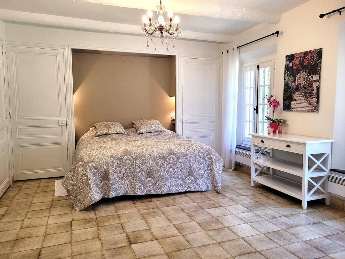Foto 3 von 34: Villa