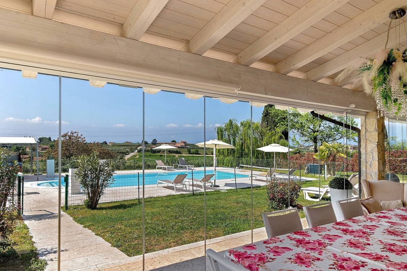 Foto 5 von 41: Bardolino Golden Hill – Private Villa mit Pool und Whirlpool in den Hügeln