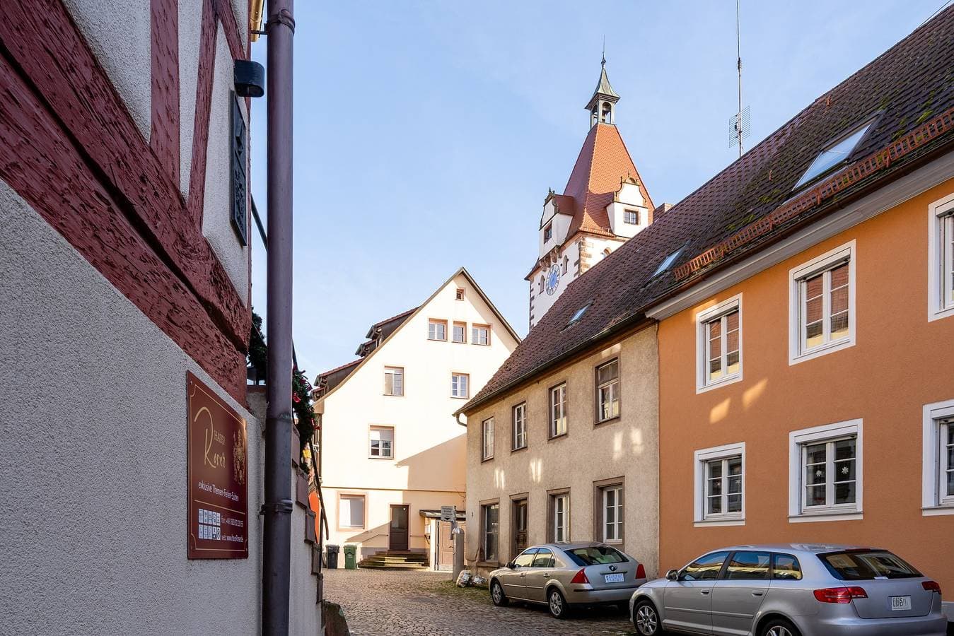 Foto 13 von 30: 'Suite Heimat' mit Kingsize-Bett und Klimaanlage