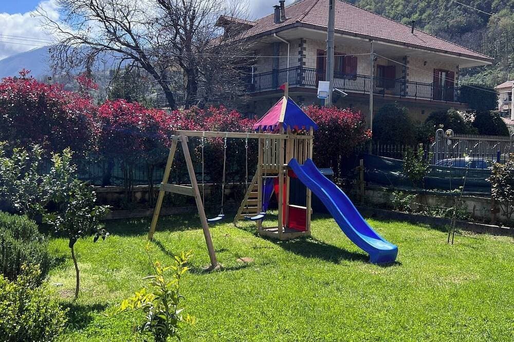 Foto 8 von 23: Ferienwohnung mit atemberaubendem Ausblick auf den \"Golfo di Napoli\"