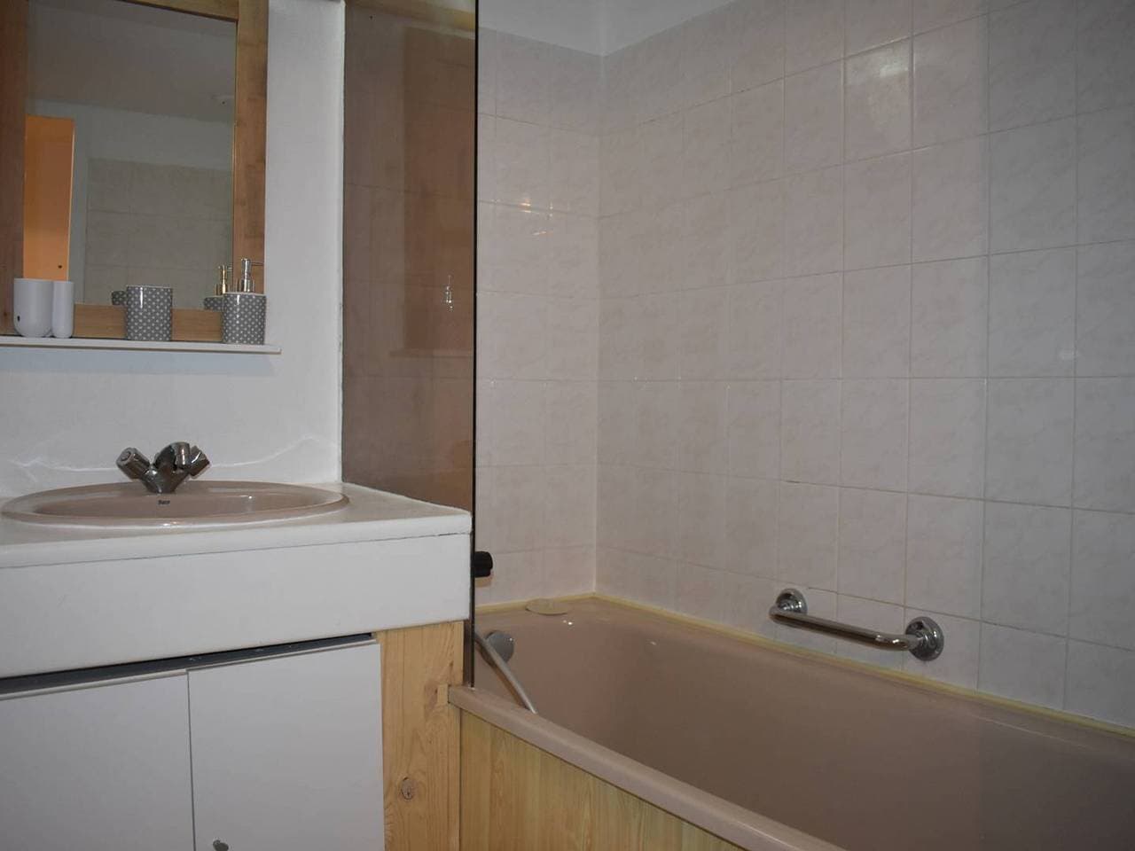 Foto 7 von 10: Studio-Kabine im Zentrum von Font Romeu mit Parkplatz