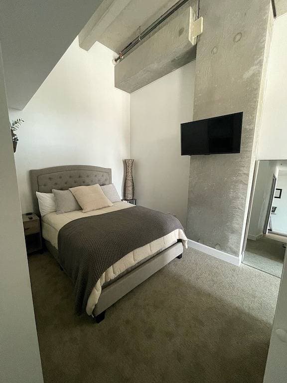 Foto 13 von 24: Modern Industrial loft in Downtown Sacramento