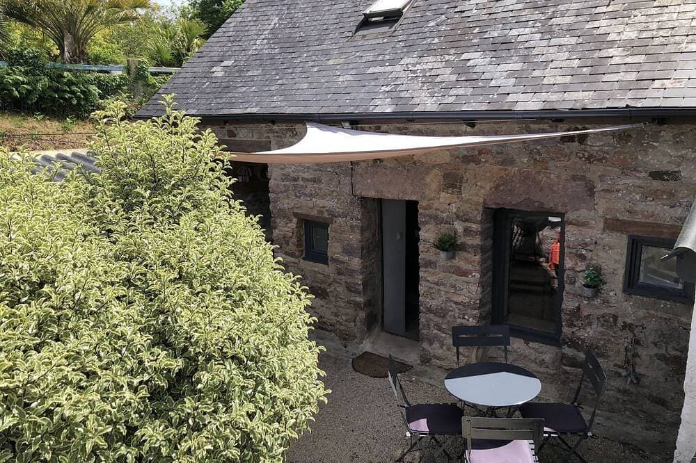 Charming little house 800m from the seaside 1