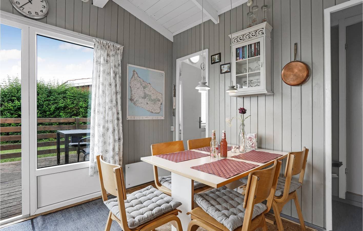 Foto 9 von 14: Ferienhaus für 3 Personen mit Pool