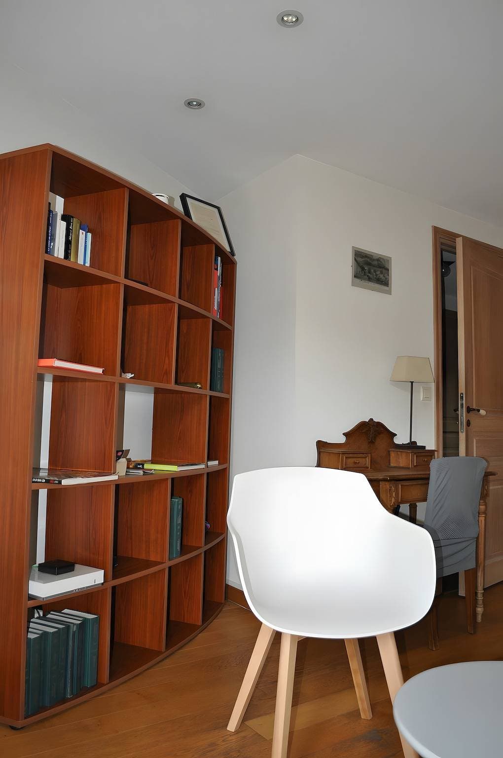 Foto 7 von 12: Gästezimmer L'Argentier – Beheiztes Hallenbad & Charaktervolles Haus