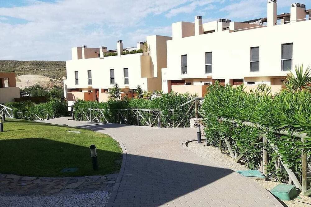 Foto 13 von 30: Ground Floor With Own Garden In Valle Del Este Golf!!