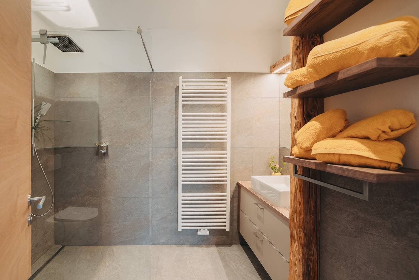 Foto 13 von 19: Apartment 'Morgensonne Innersennerhof' mit Bergblick, WLAN und Klimaanlage