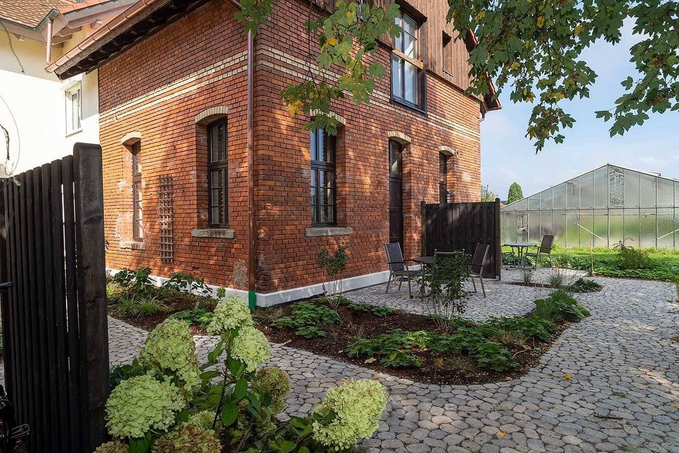Foto 10 von 23: Premium Ferienwohnung 'Daube' mit Privatterrasse, Gemeinschaftsgarten und Wi-Fi