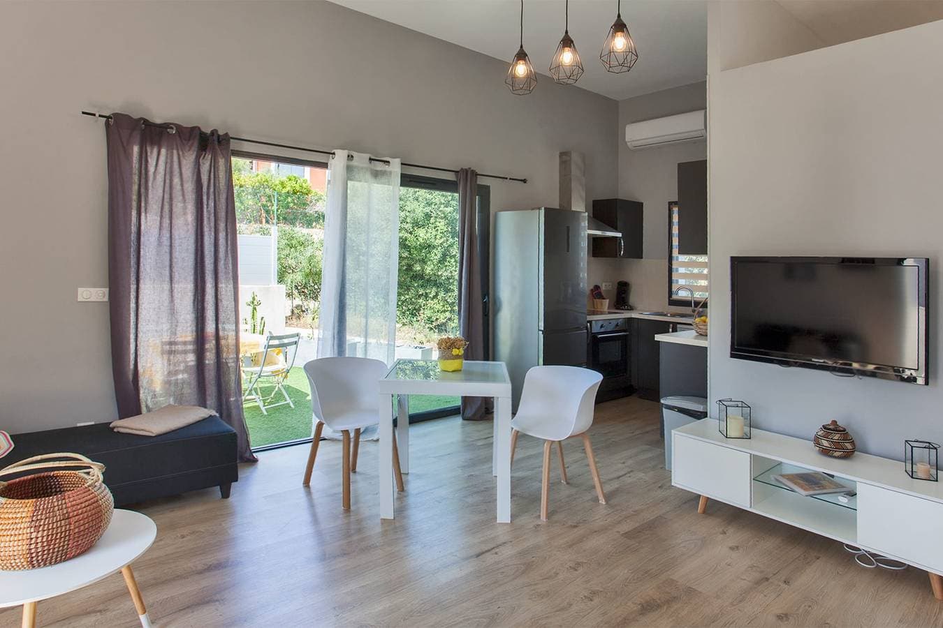 Foto 10 von 31: Ferienhaus für 4 Personen mit Terrasse