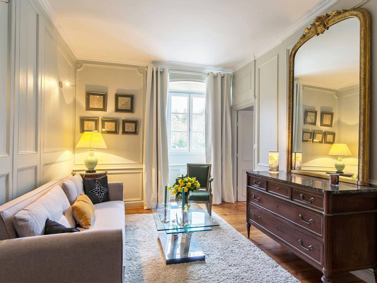 Schönes, gemütliches, historisches Herrenhaus Le Manoir du Moros 1