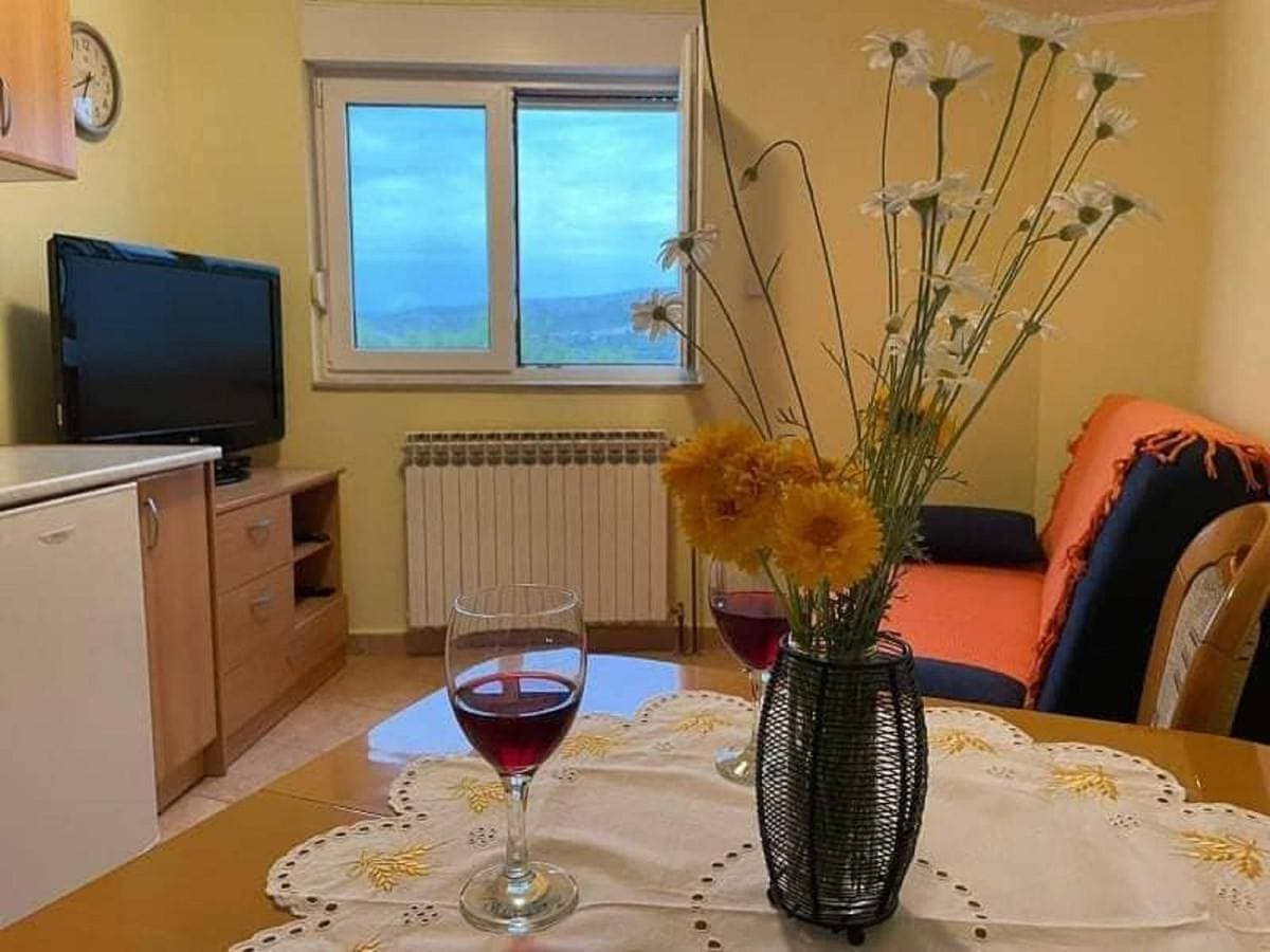 Foto 5 von 53: One Bedroom Apartment with Balcony and Sea View