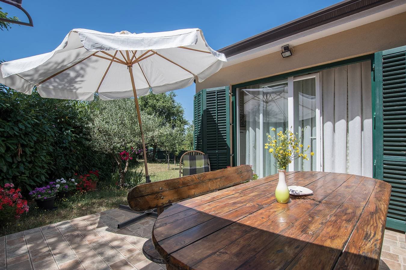 Foto 5 von 41: Ferienhaus für 5 Personen mit Terrasse