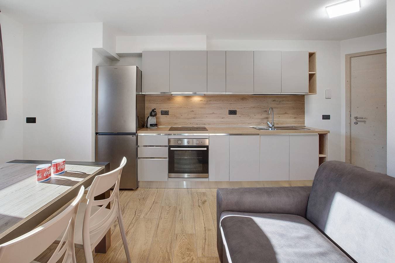 Foto 8 von 28: Apartment '4' mit Bergblick, Gemeinschaftsgarten und WLAN