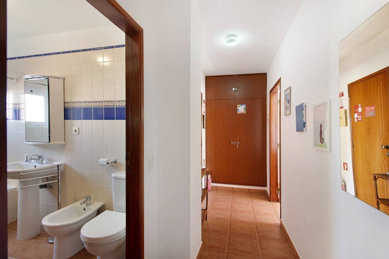Foto 13 von 20: Ferienwohnung 'Lota Beach' mit Balkon und Klimaanlage