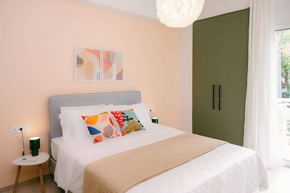 Foto 2 von 28: Spacious 2-bedroom apartment with AC in Nea Smirni